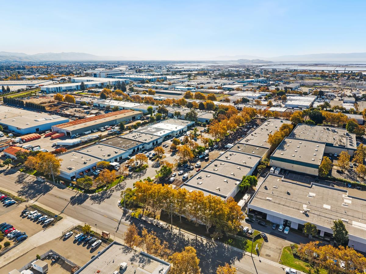 4,000 SF Industrial Space in Hayward, CA Photo
